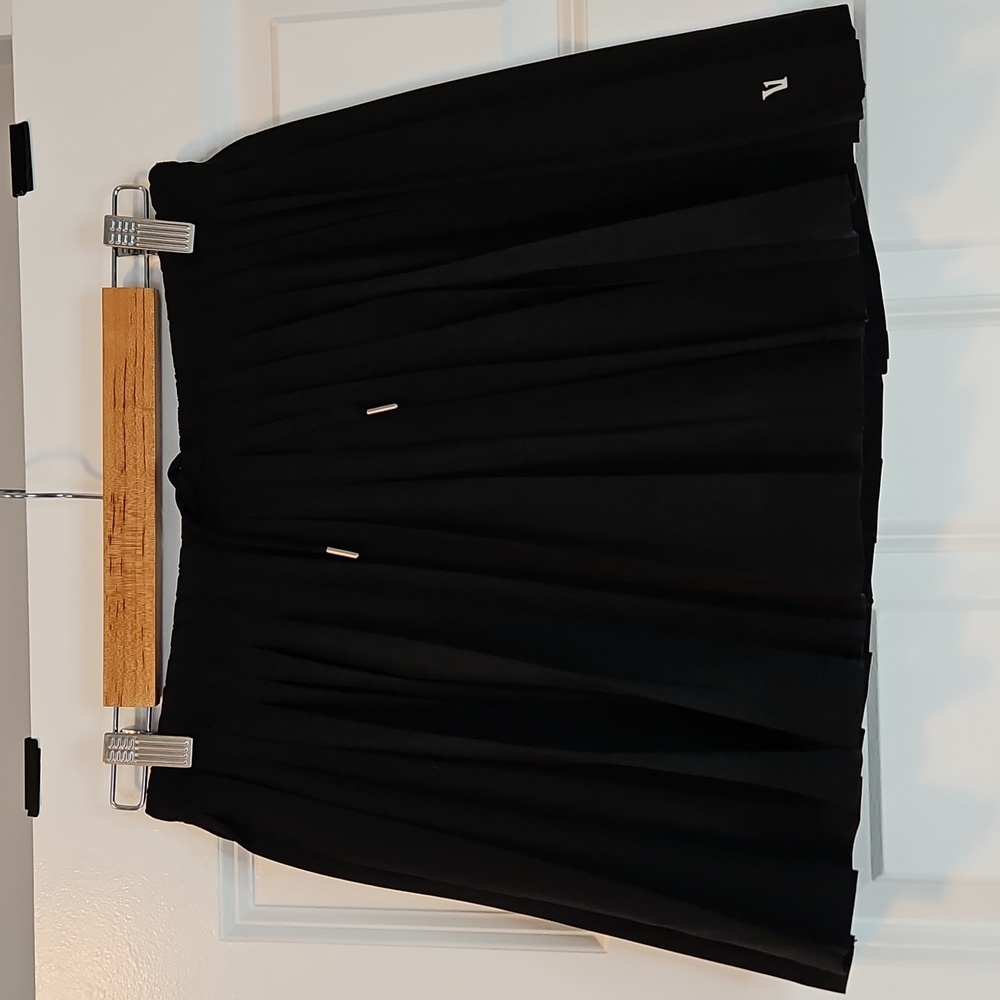 Vuori Clementine Pleated Tennis/Pickleball Active Black Skirt Small - Picture 5 of 8